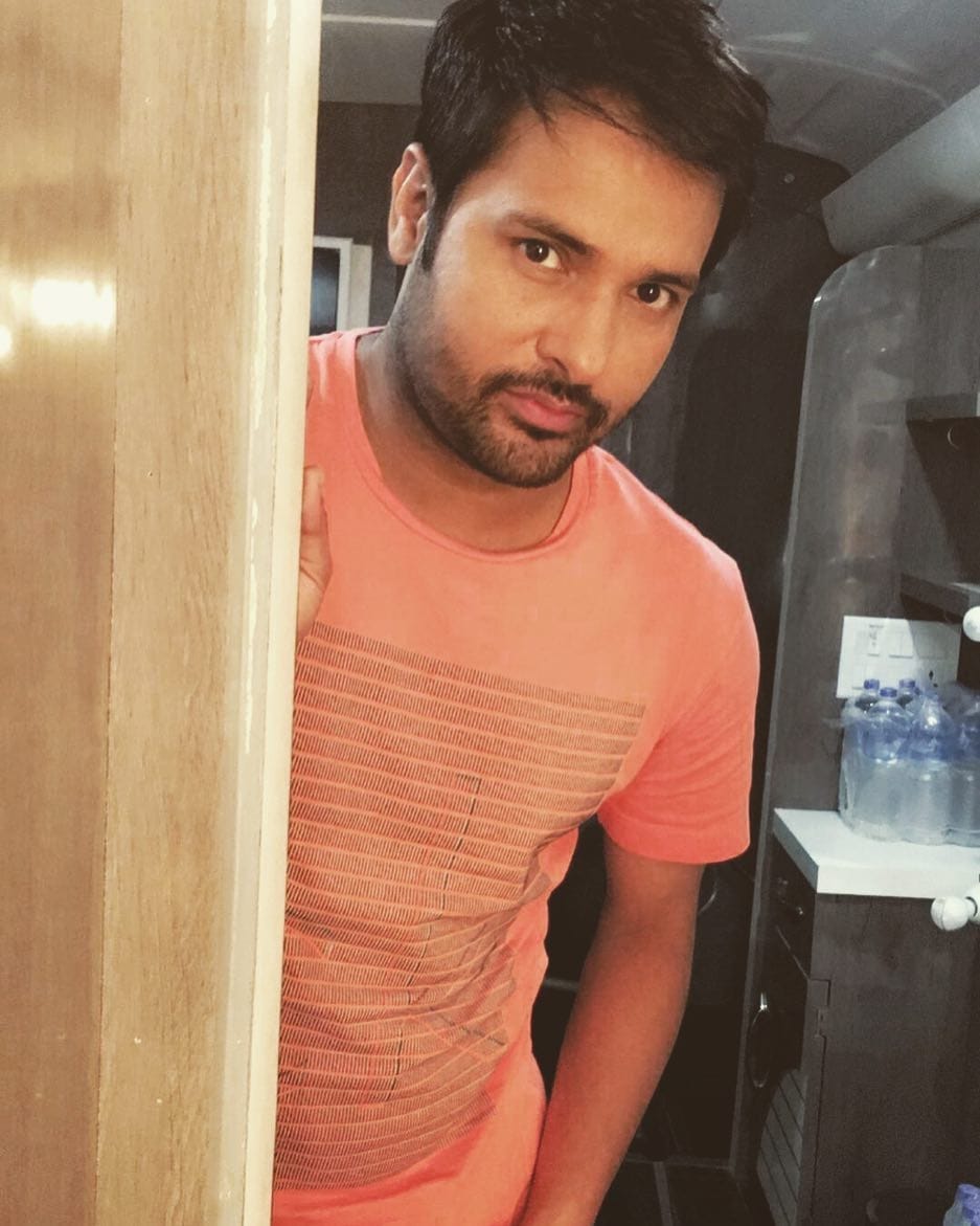 Amrinder Gill photos free download