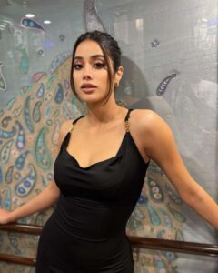 janvi kapoor pic