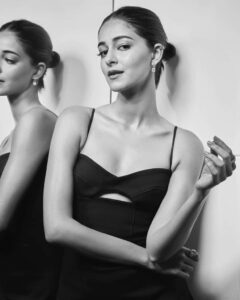 ananya pandey sexy image