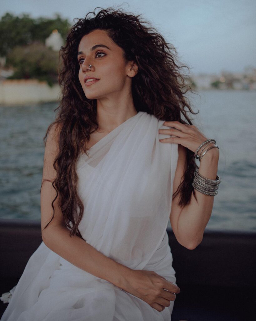 taapsee pannu hot images