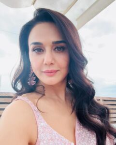 preity zinta hot sexy pics